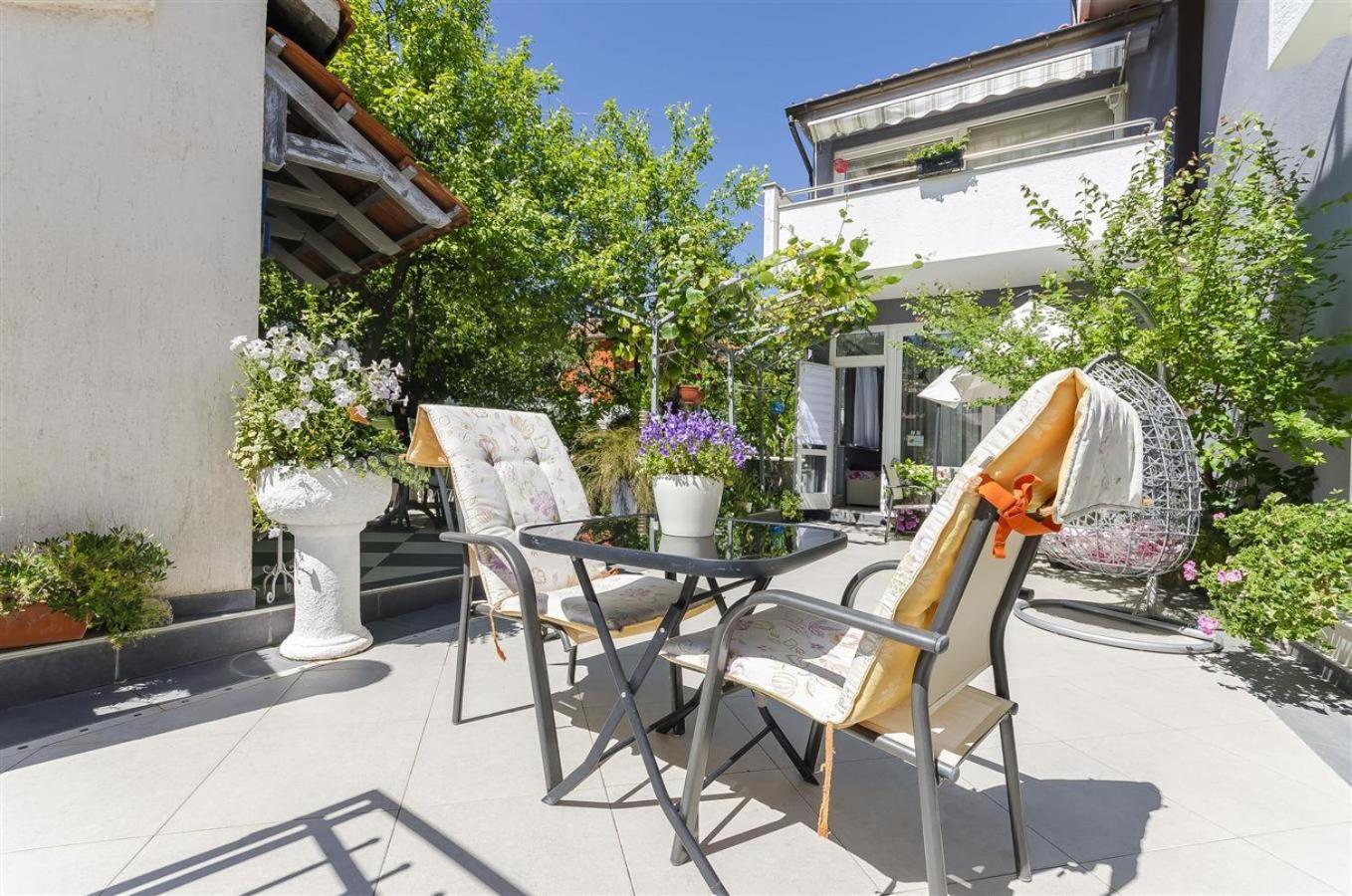 Apartments Keran - By Suites Living Водице Экстерьер фото